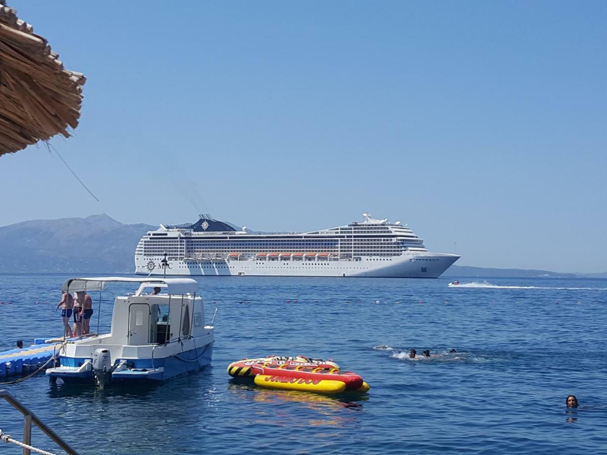 Bay, Bougainville Bay Sarandë